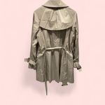 Pendleton Cute classic tan belted mid trench rain jacket tortoise accents Photo 1