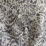 Athleta  Salutation Stash Pocket II Print Capri Tempest Violet Women’s Size SP Photo 4