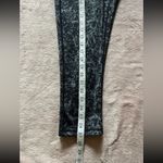 Athleta Women's Woodlandsâ Cropped Chaturanga Reversible Leggings Sz Xsmall Photo 8