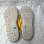 Bzees yellow thong toe promise sandals size 8 M Photo 10