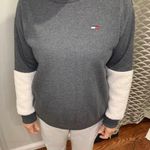 Tommy Hilfiger Grey Crewneck Pullover Fleece & Sherpa Sweatshirt Size Small NWT Photo 7