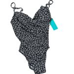 Aqua Green  Women's Black Twist-Front One Piece Swimsuit - Size Medium - NWT Photo 0