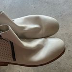 Vero Cuoio  OXS Women’s Cream Gray Leather Ankle Booties Sz 6.5 Photo 10