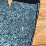 Nike Dri-Fit 3/4 Leggings (Medium) Photo 1