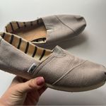 Toms  Light Brown Grey Slip-On Loafers 6.5 Photo 1