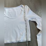 OQQ White Scoop Photo 4