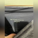 Beyond Yoga  Take Me Higher leggings in Deep Amethyst Wild Wisteria Photo 3