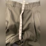 L.L. Bean Mens Size 32x29 Olive Green Comfort Waist Pleated Front Chino Pants Photo 8