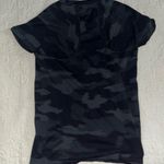 Athleta  Camo Momentum Seamless Tee size medium Photo 0