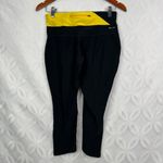 Nike Dri Fit Women's Size S Livestrong Running Cropped Leggings Photo 5