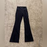 TNA action split‎ flare legging high rise XS Aritzia Black Photo 3