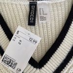 H&M Sweater Vest Photo 1