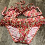 Kenneth Cole Reaction floral ruffle bikini S/M Photo 1