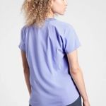 Athleta Women's  zephyr v-neck T-shirt in periwinkle Photo 1