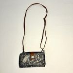 Sakroots  Blue & White Floral Crossbody Wallet Mini Purse Wristlet Clutch Phone Photo 1