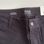 a.n.a NWT  Black Womens 7" Mid Rise Chino Short Size 4 Photo 7
