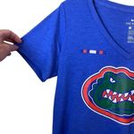 Nike The Florida Gators V-Neck Graphic T-Shirt Size Medium Photo 2
