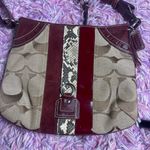 Coach  Signature Shoulder Bag Photo 5