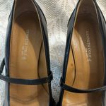 Kenneth Cole  Black Leather Pumps Made in Spain‎ Size 10 Photo 2