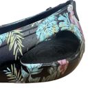 Crocs  Kadee Womens Tropical Floral Ballet Flat Slip On Black Green Flowers Sz 7 Photo 2