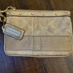 SIGNATURE Coach Wallet Wristlet Gold Metalic 42015 6x4”‎ A Photo 1