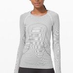 Lululemon Swiftly Tech Long Sleeve Photo 0