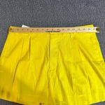 Alice + Olivia Conry Pleated Linen Blend Shorts Photo 13