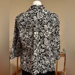 Buttons The TOG Shop Light SummerBlack & White Floral Print Black 4  Jacket Sz XL Photo 5