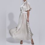 NWT L’IDEE Elite Pleated Maxi Gown Dress in Champagne Gold Size 8 Photo 1