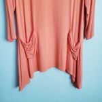 LOGO By Lori Goldstein ‎Logo Photo 1