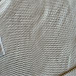 Gilly Hicks  Long Sleeve Top Waffle Knit Crew Neck Small Neutral T-shirt EUC Photo 10
