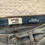 Kensie  Light Wash Straight Jeans Size 28 Photo 2