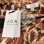 J.O.A. Wrap Snakeskin Print MIDI Skirt M Cream/Black Photo 7