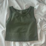 Dynamic  Ribbed Crop Tank! Photo 0