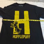 Harry Potter  Hufflepuff Cotton T shirt Size Medium Black Fadec Photo 5