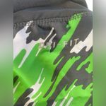 Nike EUC Large  Dri-Fit Photo 6