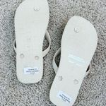 Farm Rio flip flops Photo 2