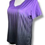 Boutique  Womens T Shirt Top Short Sleeve V Neck Pullover Purple Black Ombre 1XL Photo 4