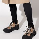 Burberry
ARTHUR CHECKERED SNEAKER Photo 9