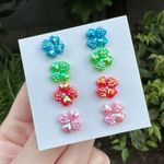 4 Flower Iridescent Plastic Stud Earrings (shamrock?) Pink Photo 0
