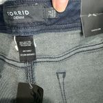 Torrid Luxe Skinny Fit Crop Dark Wash Size 24 Plus Comfort Stretch Casual NWT Photo 2