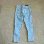 Madewell  9" Mid-Rise Skinny Crop Jeans in blue Asbury Wash: Button-Front Edition Photo 6
