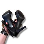 Nine West  Delaney Heels Women's 8.5 Black Faux Leather Platform Strappy Dress Photo 9