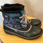 Sorel  women’s green printed winter boots size 7 Photo 0