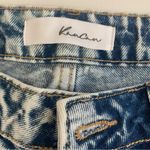 KanCan USA NWT KanCan High Waist Relaxed Thigh Raw Hem Acid Wash Mom Jeans Size 3/25 Photo 1