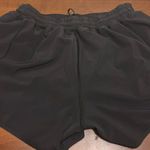 Lululemon Hotty Hot Short 2.5” Photo 0
