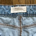 Stradivarius  Distressed Mom‎ Jeans High Waist Ripped Denim Light Wash Size 02 Photo 2