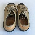 Clarks active lace up Athletic Shoes Womens Size 8.5M Comfy Beige Black Photo 2