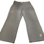 ROAD RUNNER Roadrunner size XS womens workout bottoms good condition Gray Photo 0