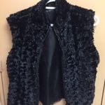 Cajon Furry Black Vest Photo 2